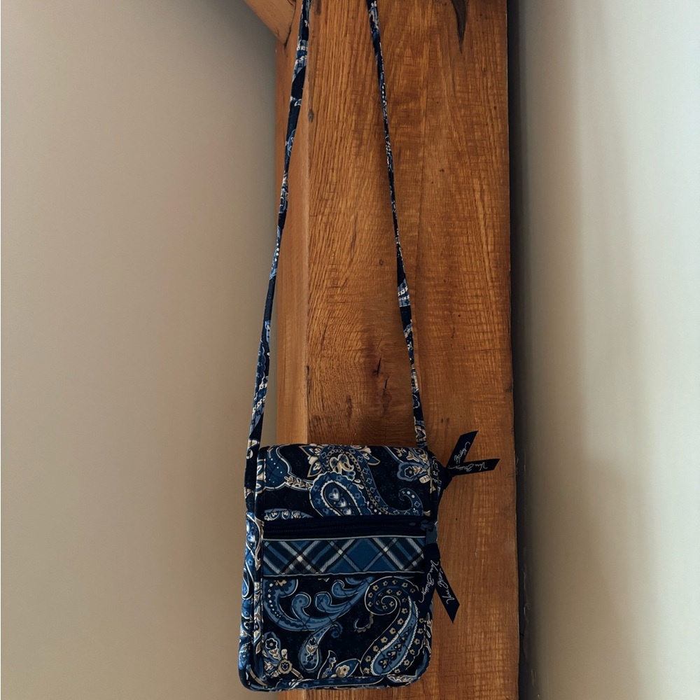 Vera Bradley small shoulder purse